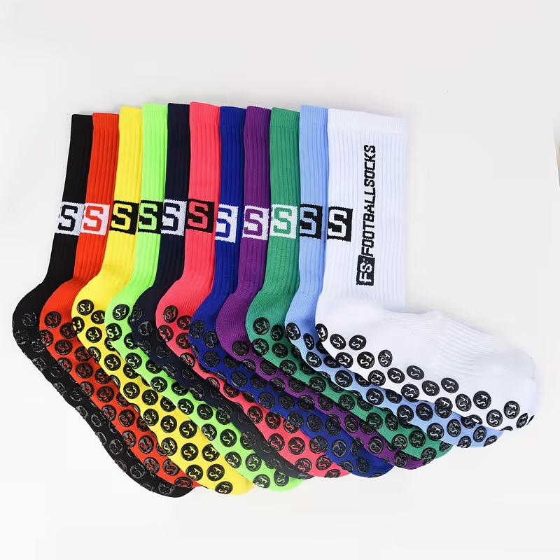 1 Pair Grippy Sports Crew Sock - Sports Socks recension och pris